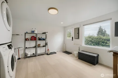 7528 S Lakeridge Drive Seattle WA 98178