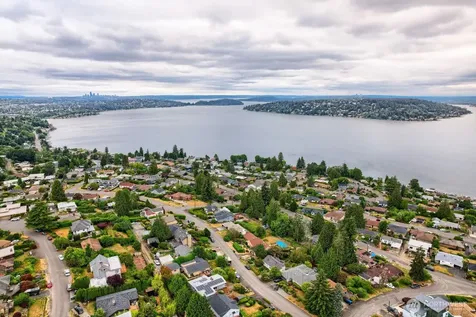 7528 S Lakeridge Drive Seattle WA 98178