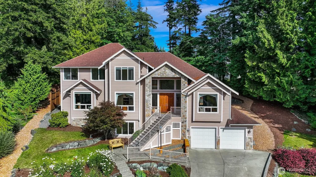 4210 Padden Hills Court Bellingham WA 98229