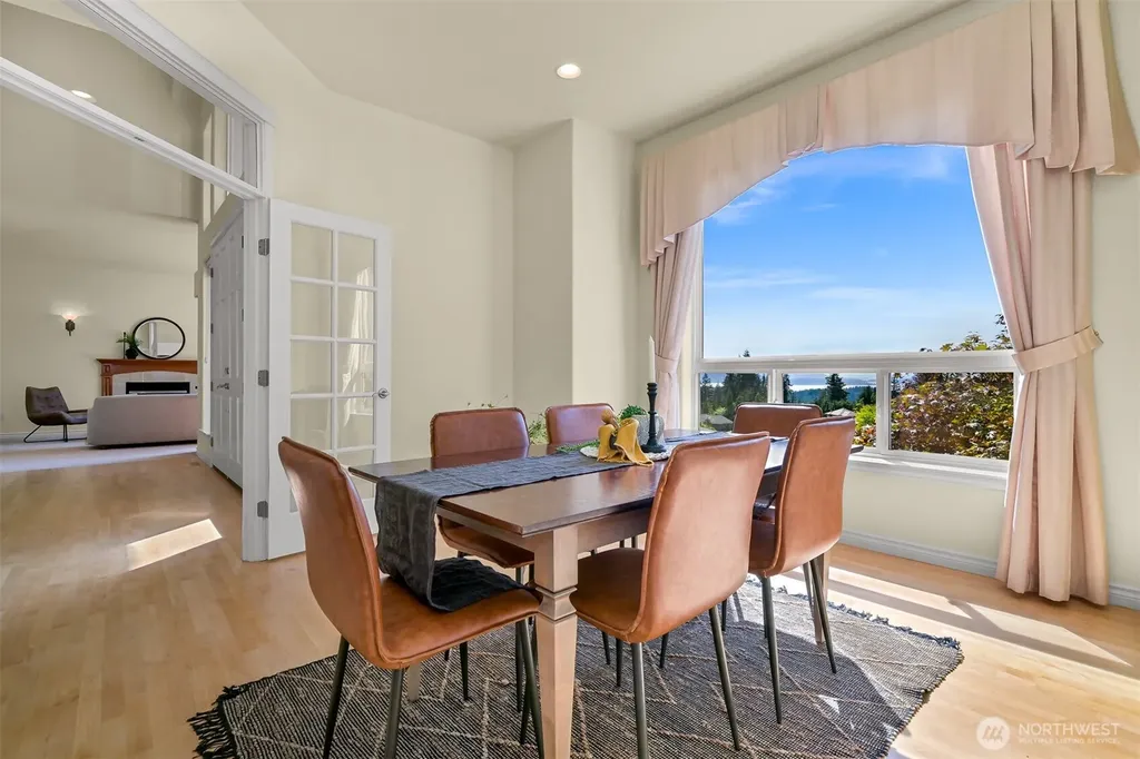 4210 Padden Hills Court Bellingham WA 98229