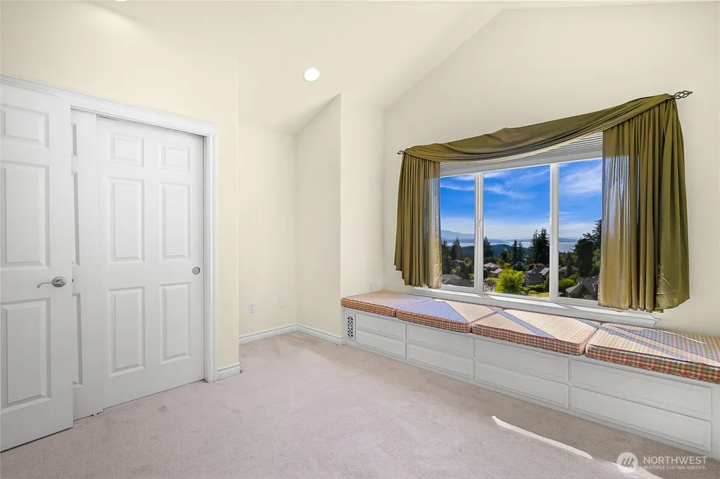 4210 Padden Hills Court Bellingham WA 98229