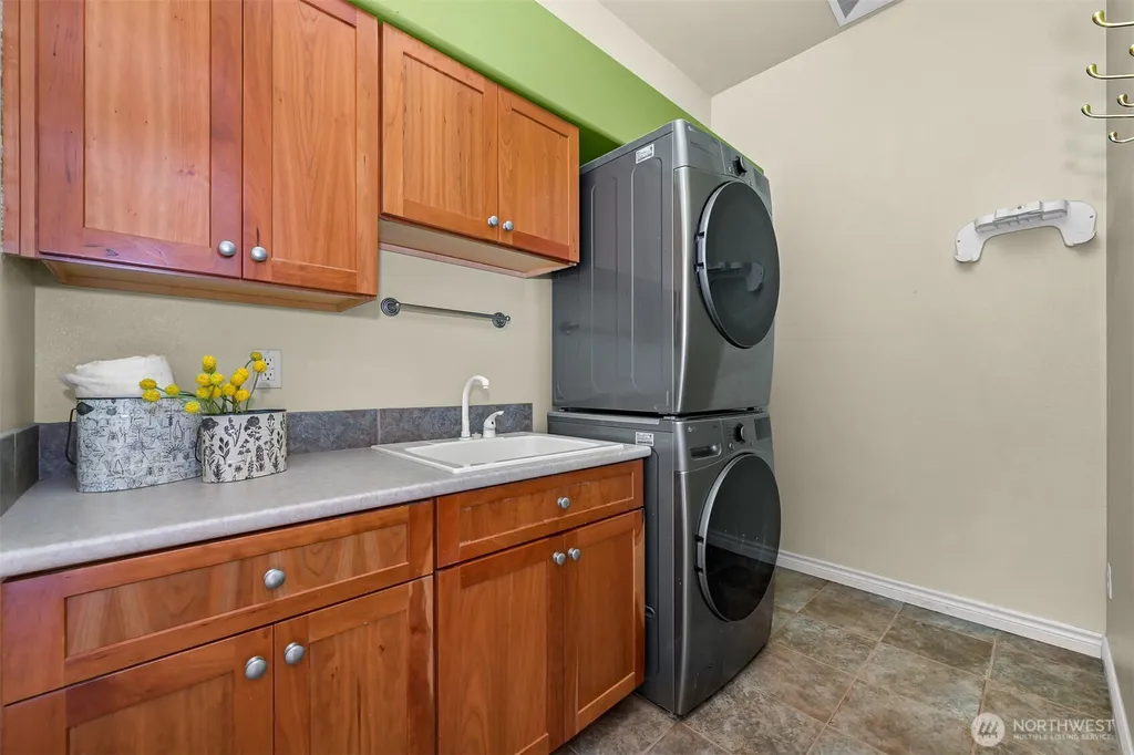 4210 Padden Hills Court Bellingham WA 98229