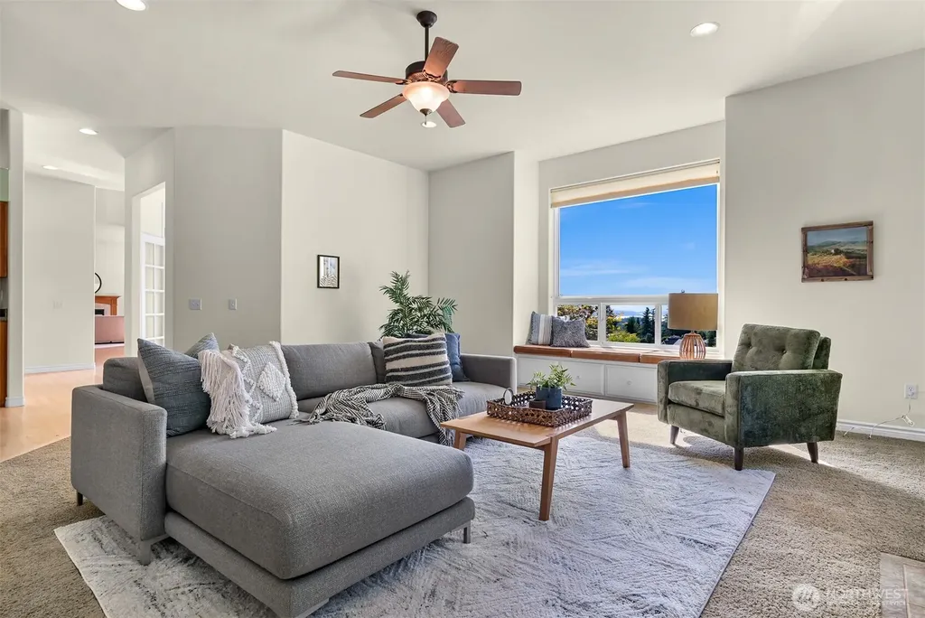 4210 Padden Hills Court Bellingham WA 98229
