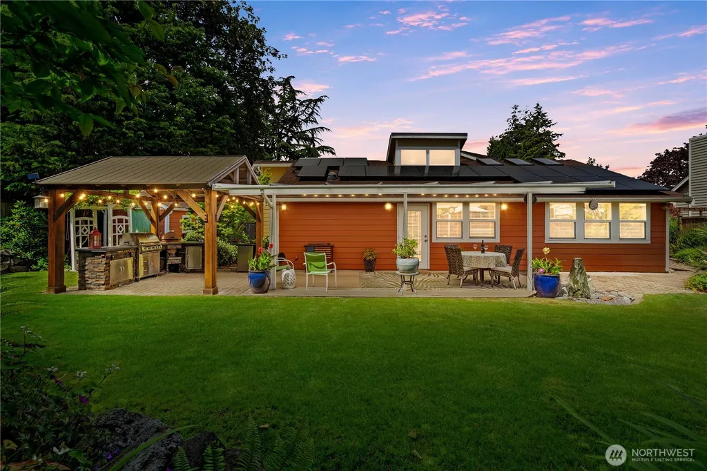 2920 84th Avenue W University Place WA 98466