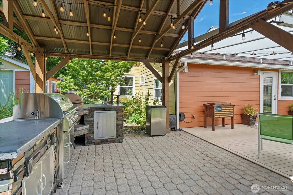 2920 84th Avenue W University Place WA 98466