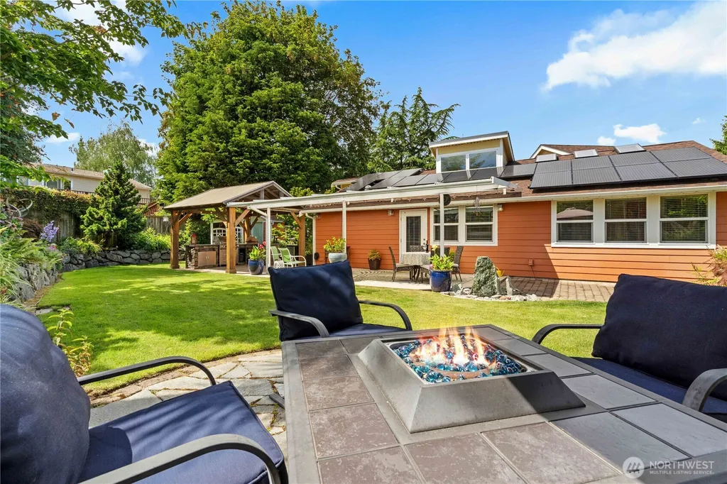 2920 84th Avenue W University Place WA 98466