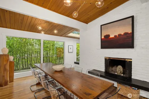 3727 77th Place SE Mercer Island WA 98040