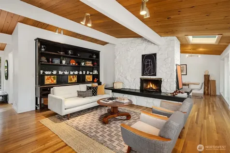 3727 77th Place SE Mercer Island WA 98040