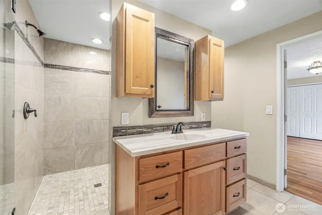 863 Byham Road Winlock WA 98596