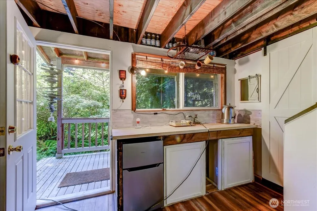 3971 SE Camano Drive Camano Island WA 98282