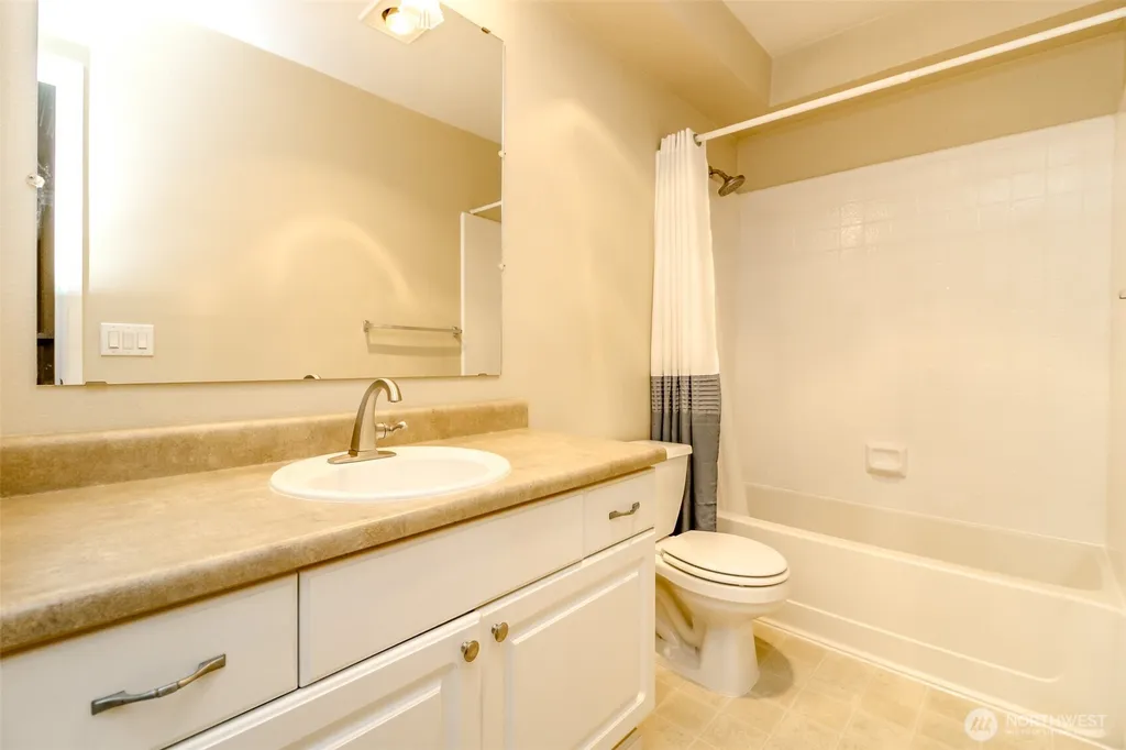 33020 10th Avenue SW Federal Way WA 98023