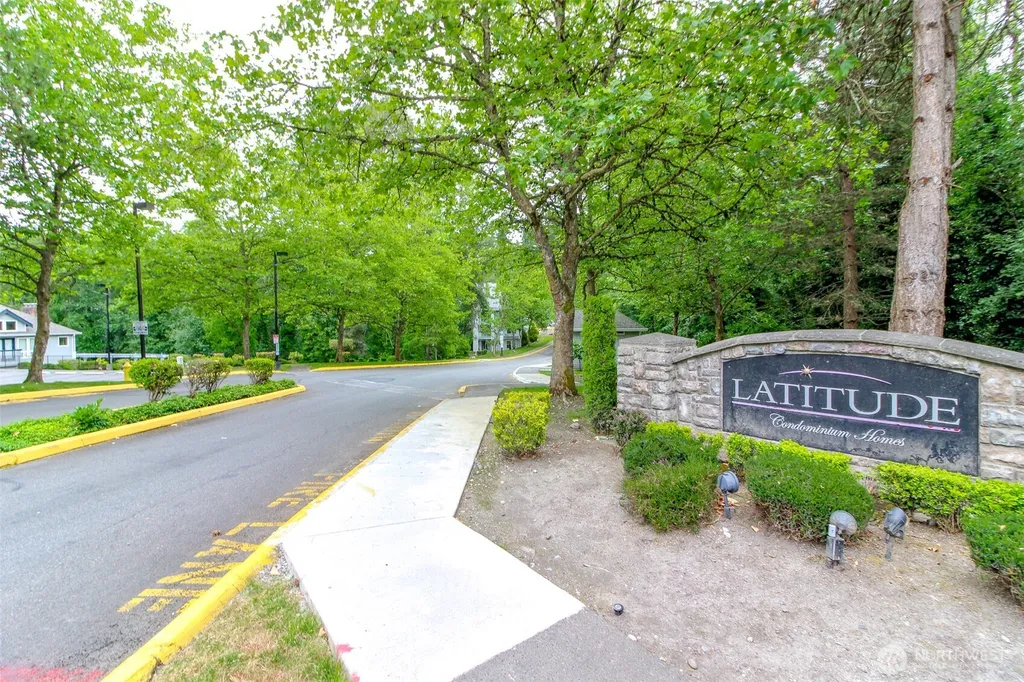 33020 10th Avenue SW Federal Way WA 98023