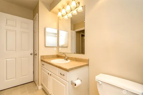 33020 10th Avenue SW Federal Way WA 98023