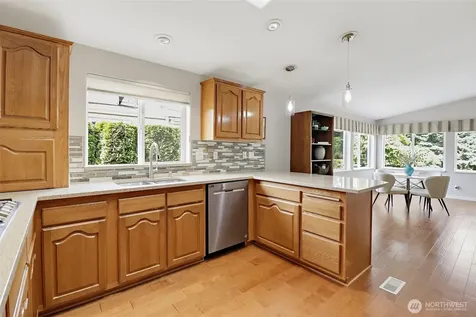 27505 218th Place SE Maple Valley WA 98038