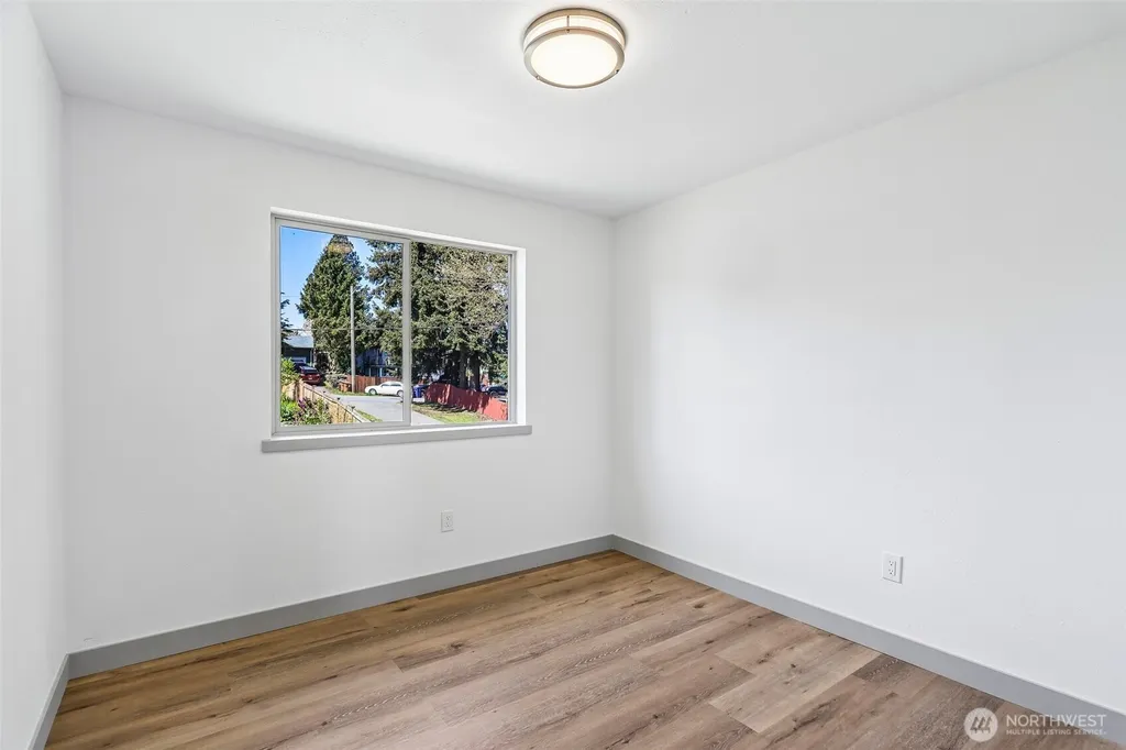 4051 E J Street Tacoma WA 98404