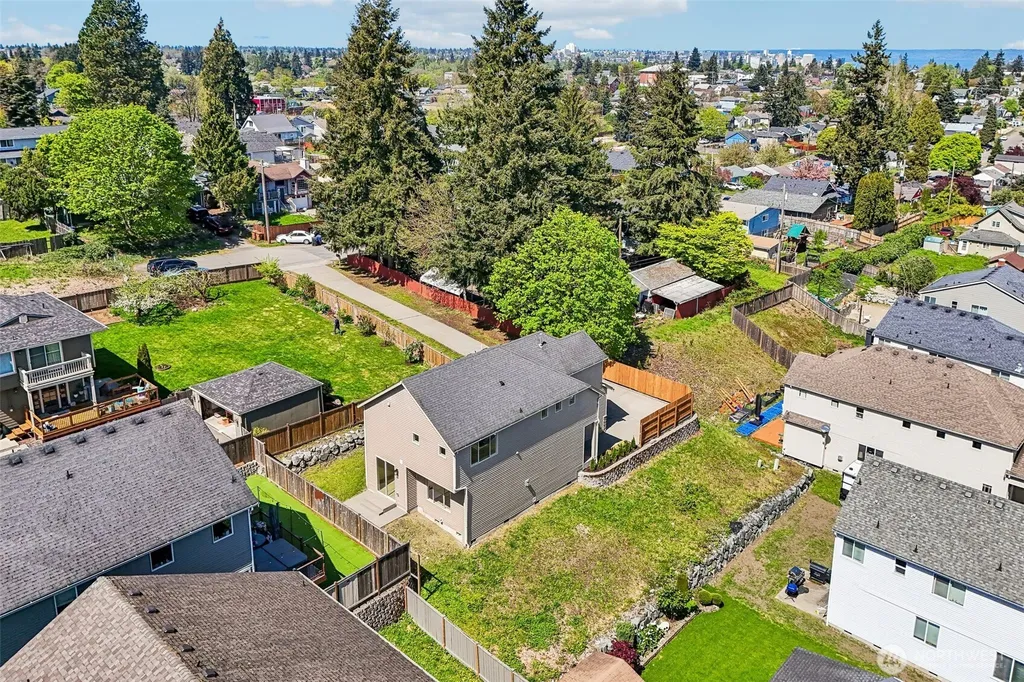 4051 E J Street Tacoma WA 98404