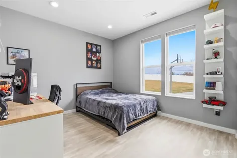 9108 S Moore Road Prosser WA 99350