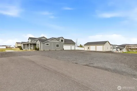 9108 S Moore Road Prosser WA 99350