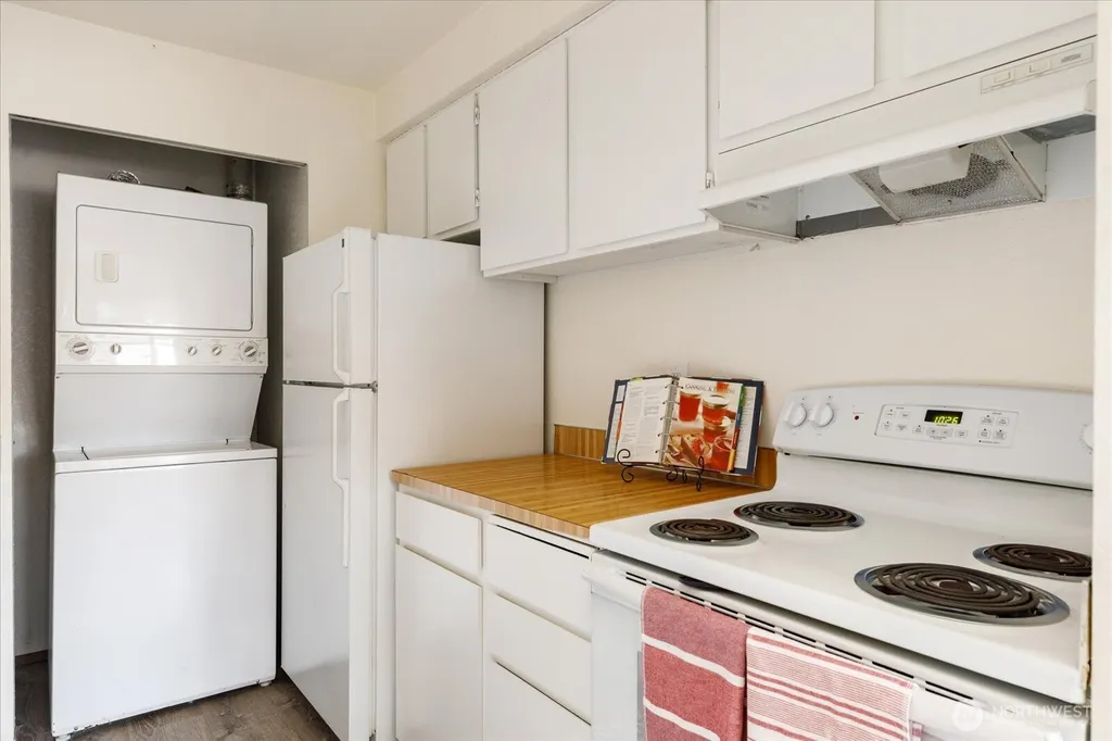 270 SE Barrington Drive Oak Harbor WA 98277