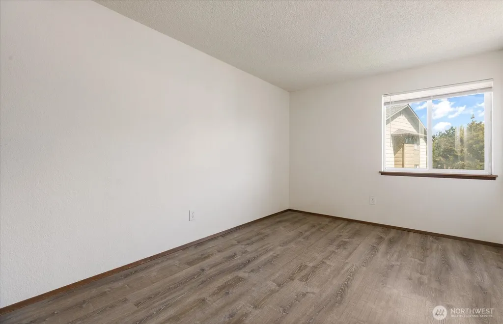 270 SE Barrington Drive Oak Harbor WA 98277