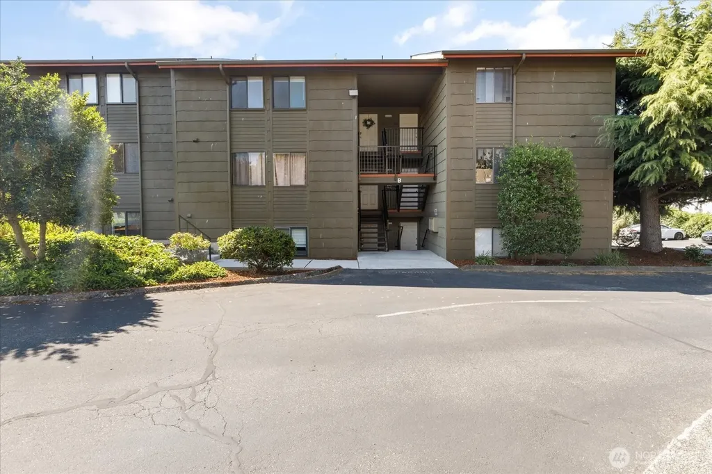 270 SE Barrington Drive Oak Harbor WA 98277
