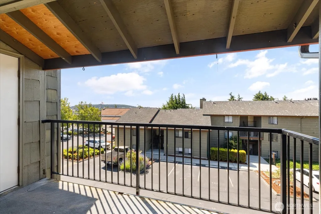 270 SE Barrington Drive Oak Harbor WA 98277
