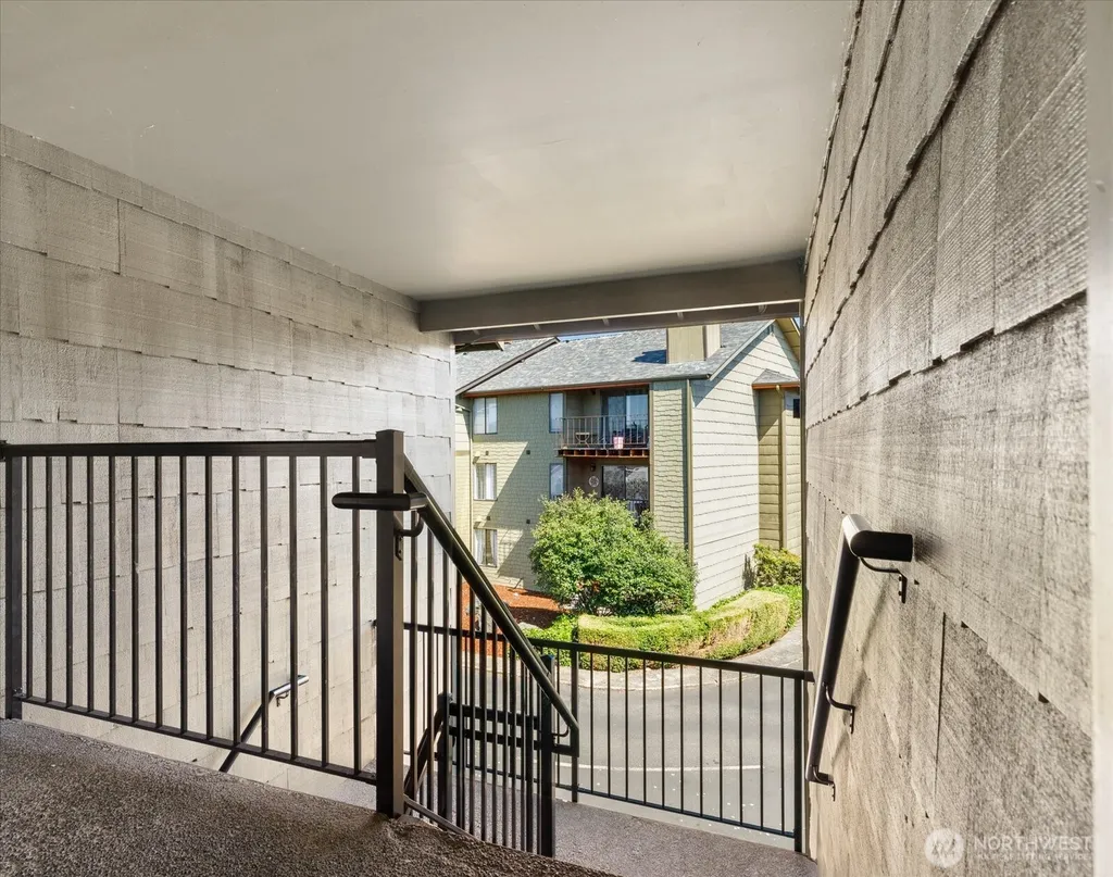 270 SE Barrington Drive Oak Harbor WA 98277