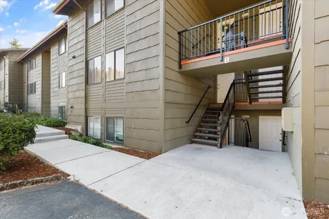 270 SE Barrington Drive Oak Harbor WA 98277