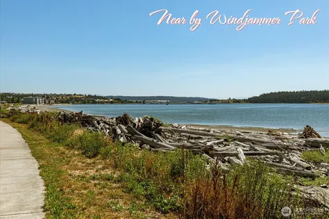 270 SE Barrington Drive Oak Harbor WA 98277