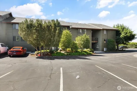 270 SE Barrington Drive Oak Harbor WA 98277