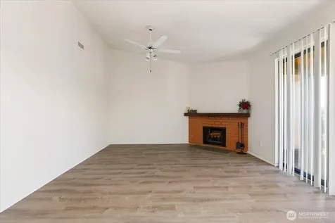 270 SE Barrington Drive Oak Harbor WA 98277