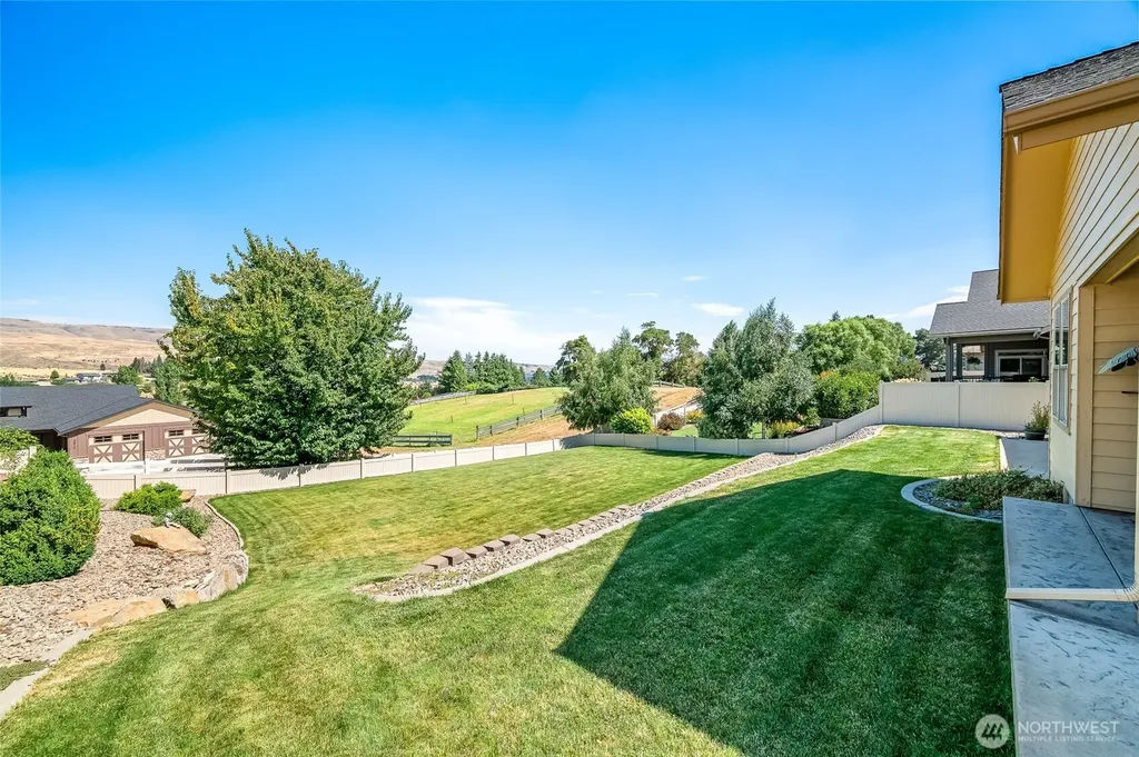 3513 Dianna Way Wenatchee WA 98801