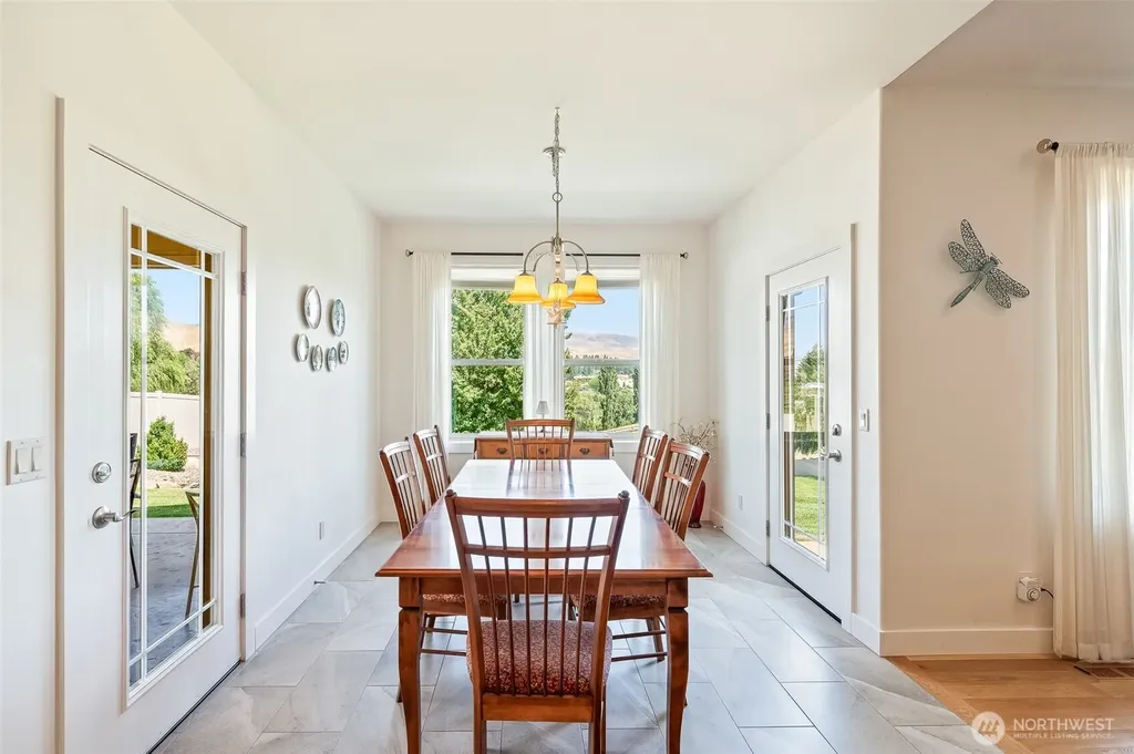 3513 Dianna Way Wenatchee WA 98801