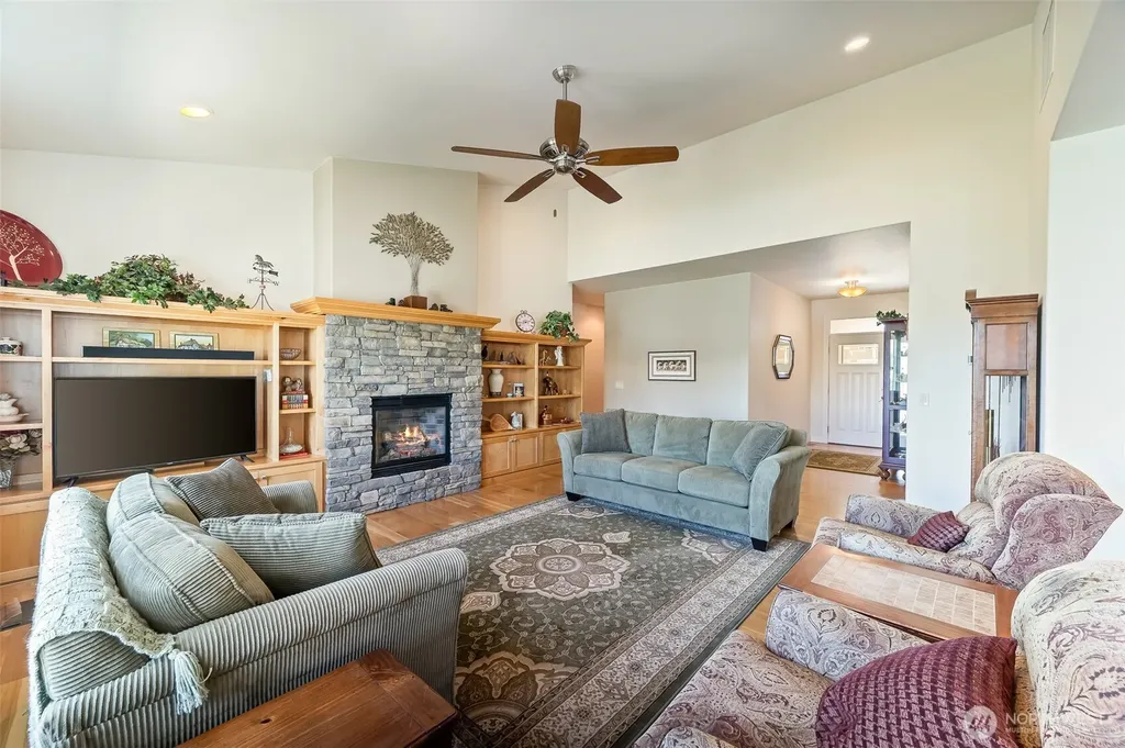 3513 Dianna Way Wenatchee WA 98801