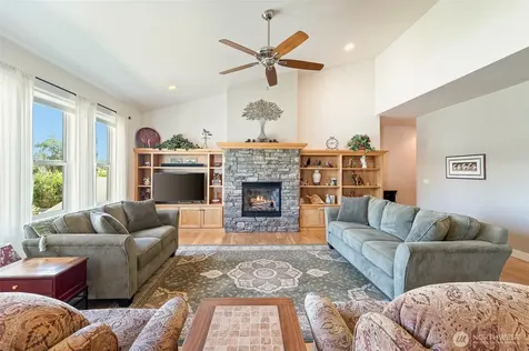 3513 Dianna Way Wenatchee WA 98801