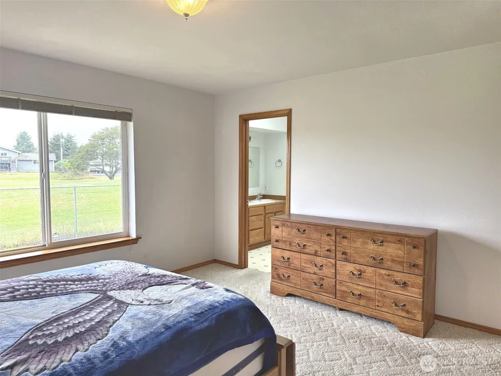 567 Puffin Avenue NE Ocean Shores WA 98569