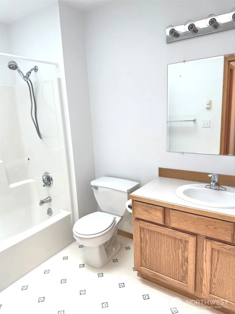 567 Puffin Avenue NE Ocean Shores WA 98569