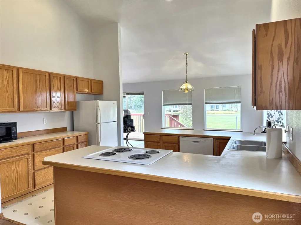 567 Puffin Avenue NE Ocean Shores WA 98569