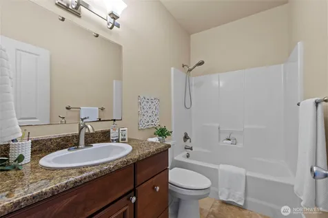 109 Shorey View Lane Chehalis WA 98532