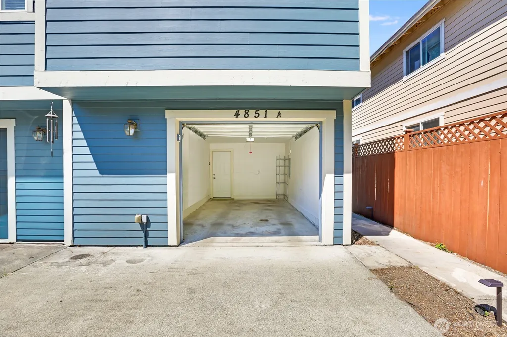 4851 Delridge Way SW Seattle WA 98106