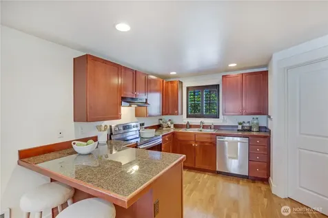 4851 Delridge Way SW Seattle WA 98106