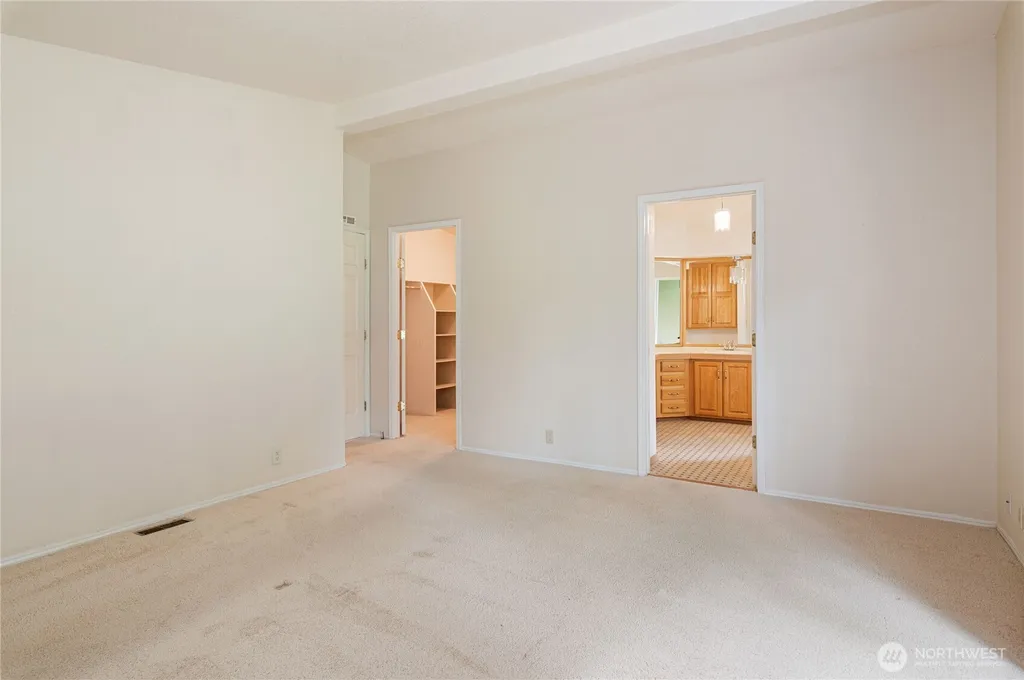 12591 NE Douglas Drive Kingston WA 98346