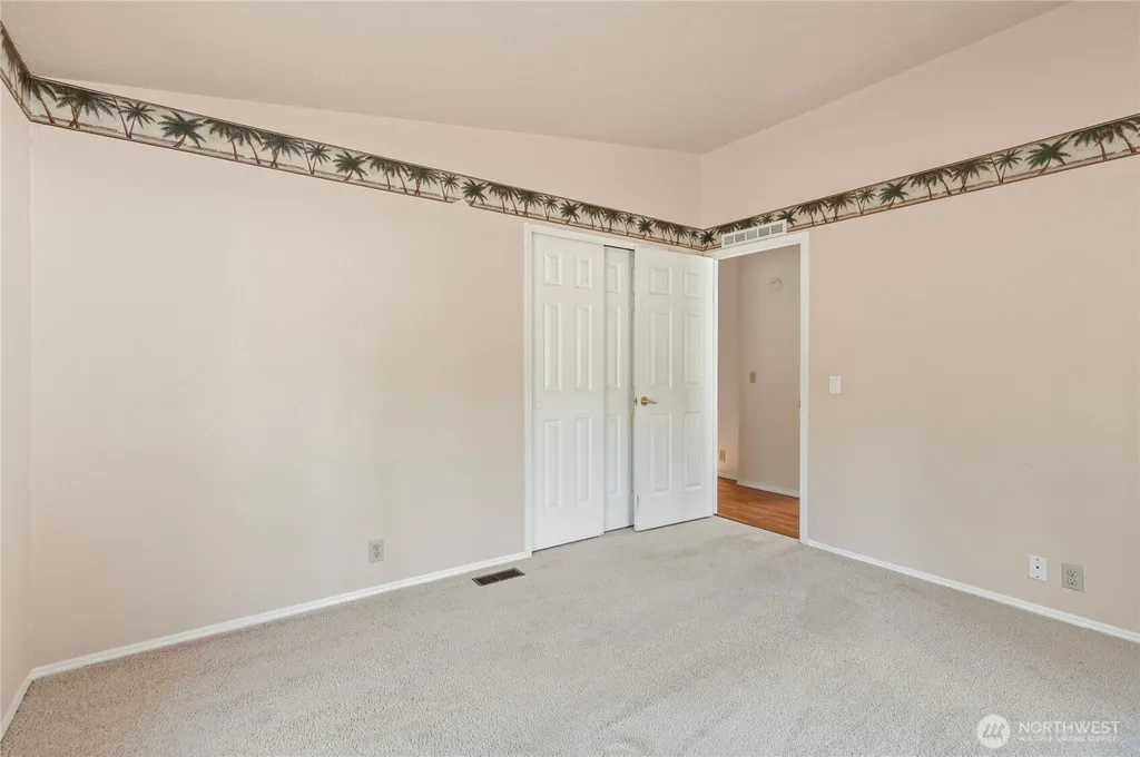 12591 NE Douglas Drive Kingston WA 98346