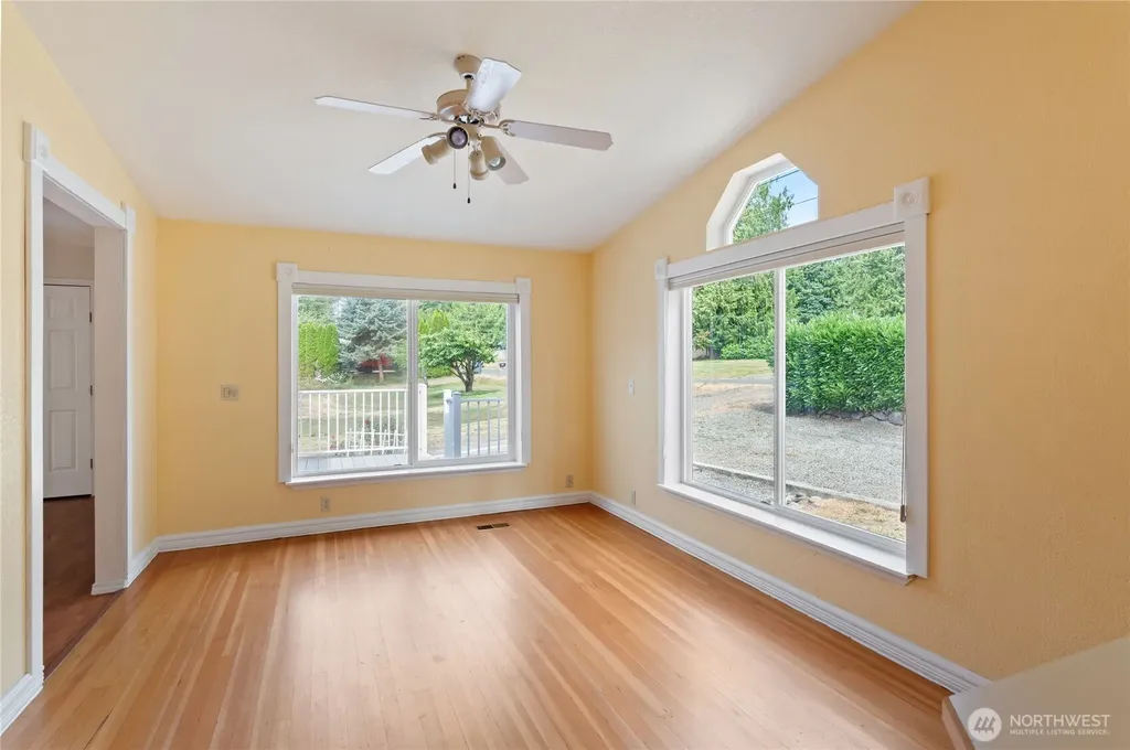 12591 NE Douglas Drive Kingston WA 98346