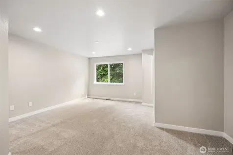 27319 226 Street SE Maple Valley WA 98038