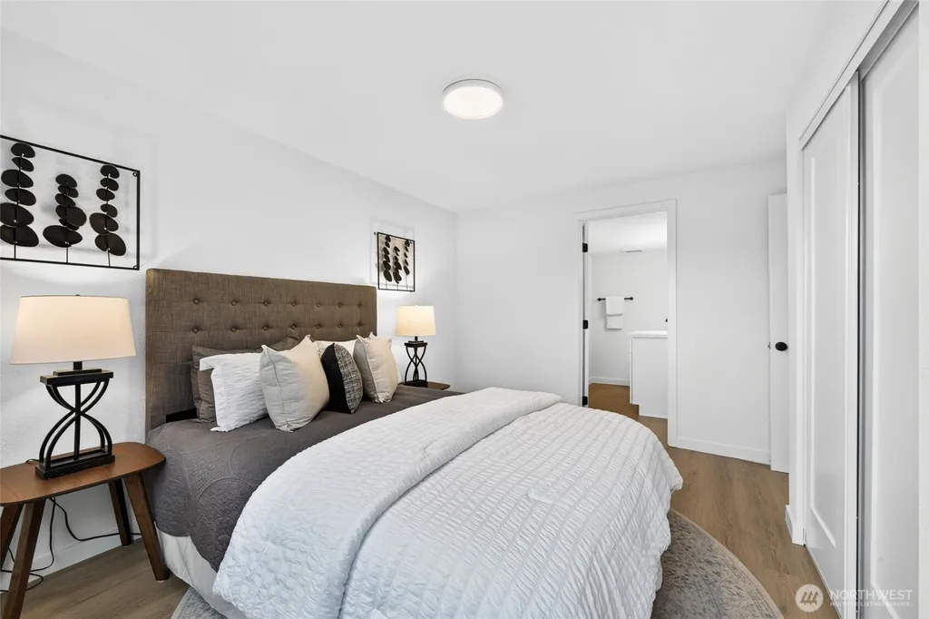 4846 S Kenny Street Seattle WA 98118