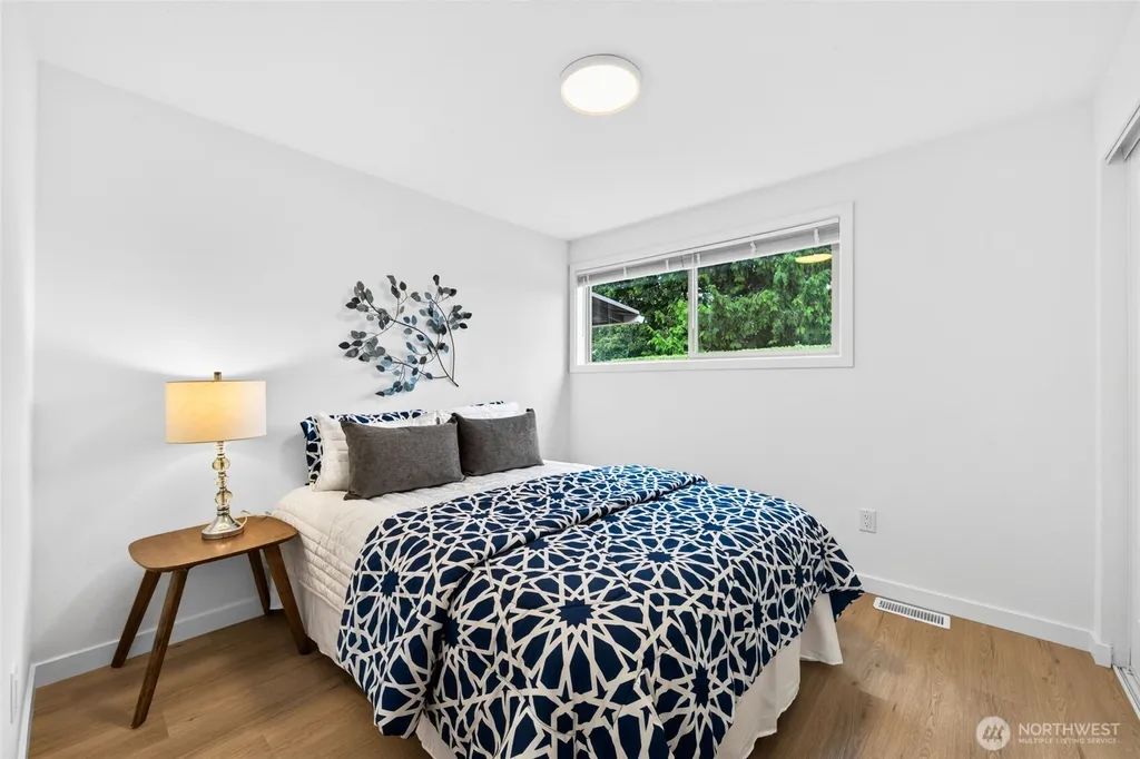 4846 S Kenny Street Seattle WA 98118