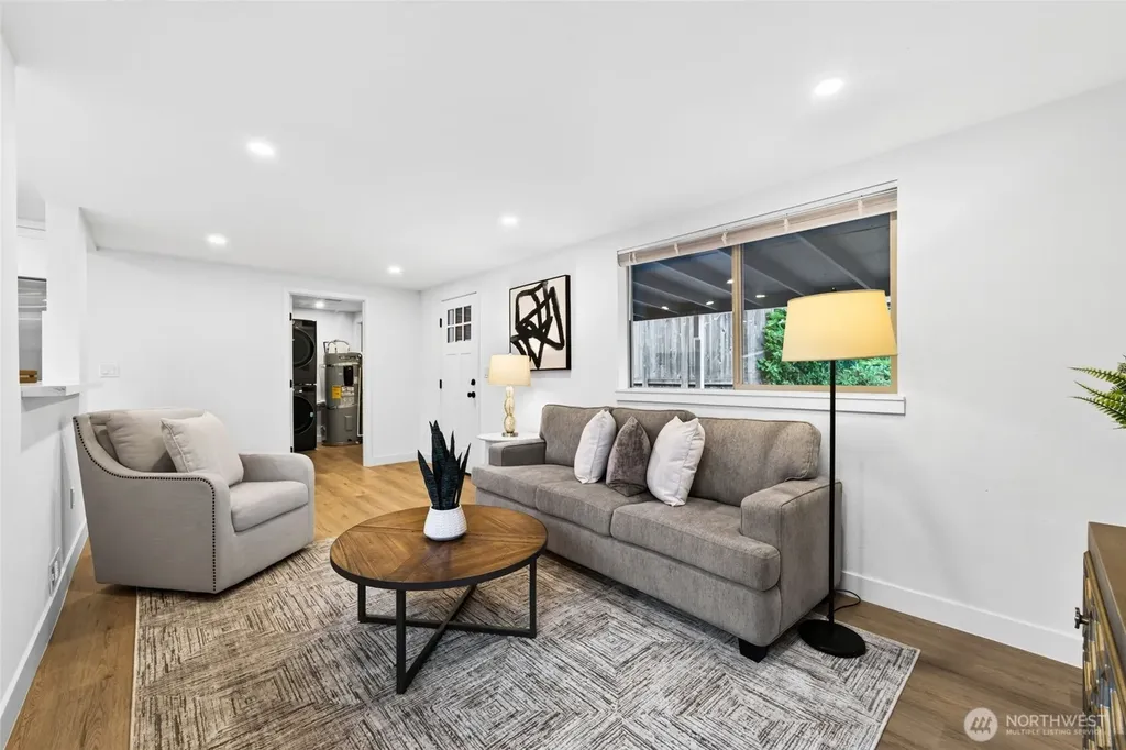 4846 S Kenny Street Seattle WA 98118