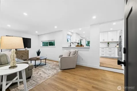 4846 S Kenny Street Seattle WA 98118