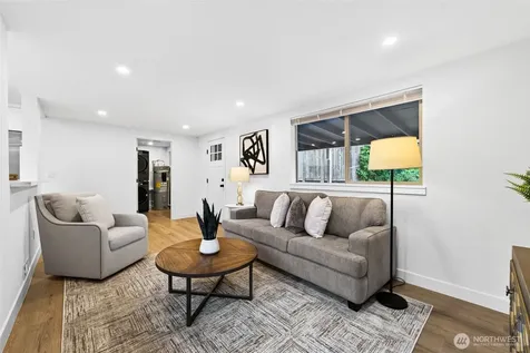 4846 S Kenny Street Seattle WA 98118